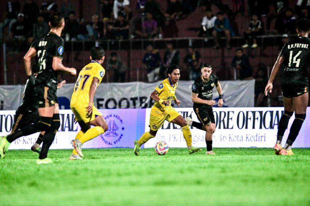 Pemain Persik Kediri saat melawan Dewa United. IDN Times/ istimewa