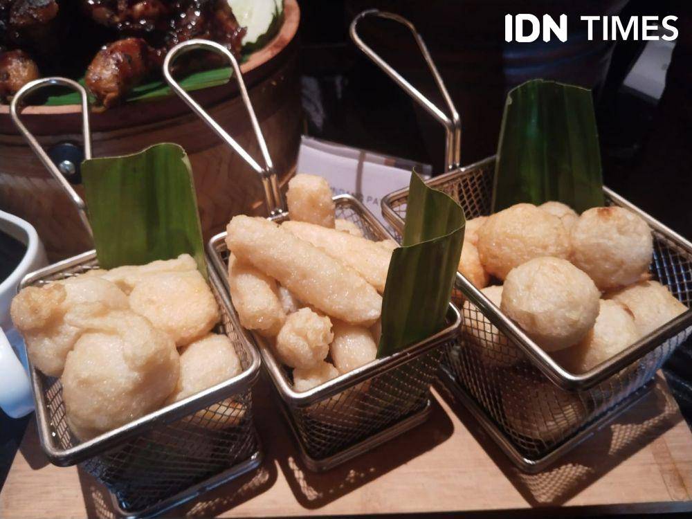 Ragam menu khas Palembang jadi sajian berbuka puasa di Santika Premiere Bandara Palembang (IDN Times/Feny Maulia Agustin)