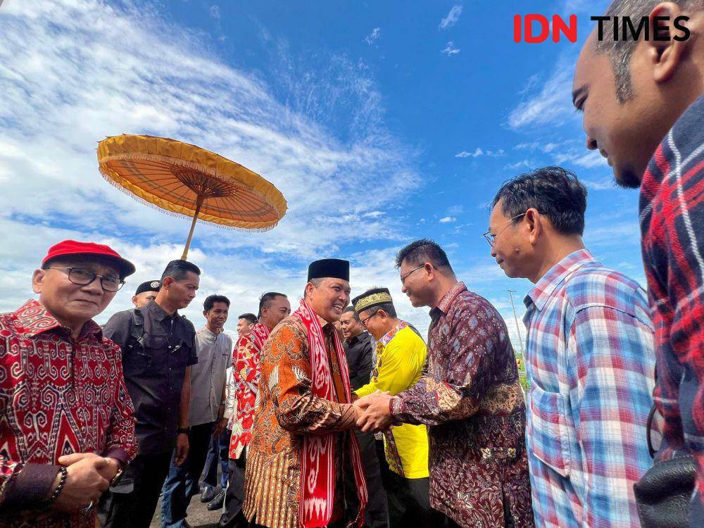 Gubernur Kalbar, Ria Norsan tiba di Pontianak. (IDN Times/istimewa):