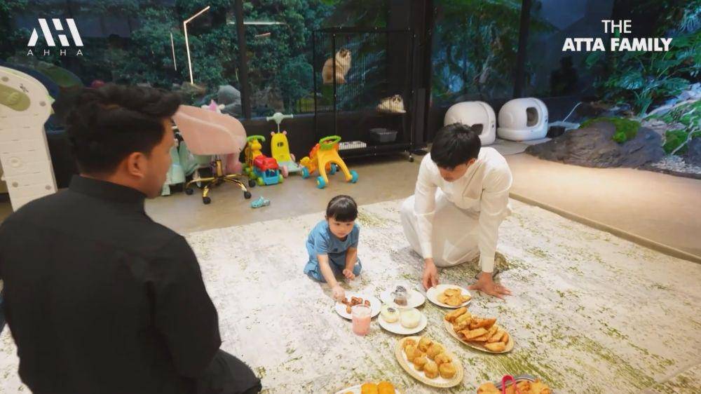 Thariq-Aaliyah buka puasa di rumah Atta Halilintar (youtube.com/attahalilintar)