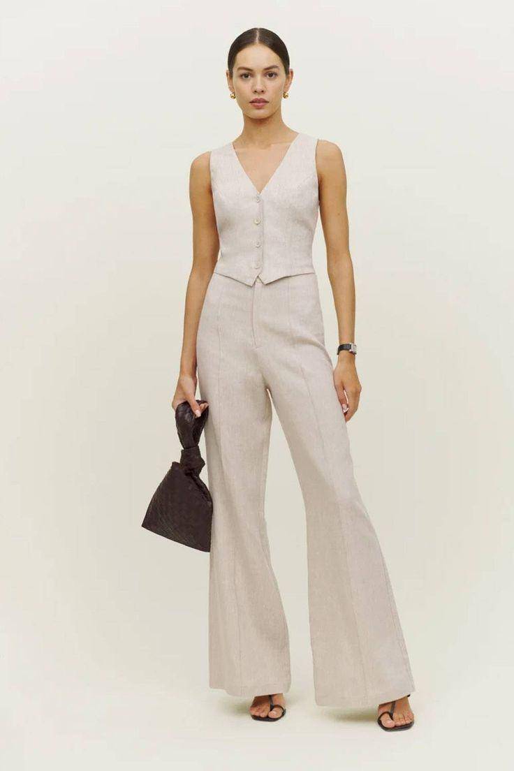 Ilustrasi bell bottom pants. (pinterest.com/Panaprium)