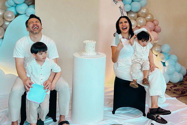 7 Potret Gender Reveal Anak Ketiga Acha Sinaga, Kali Ini Cewek
