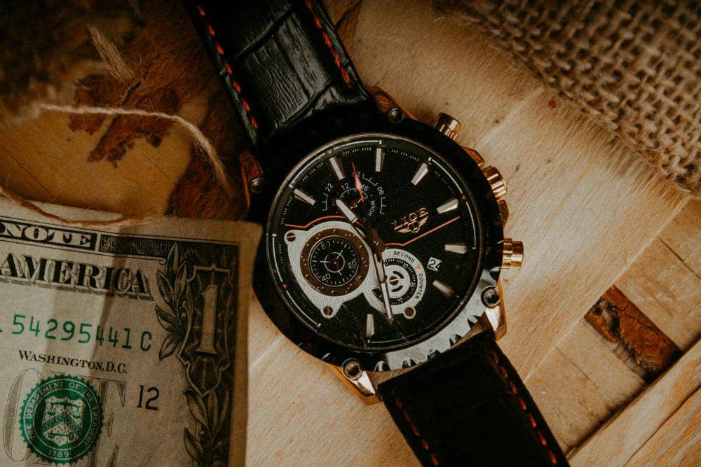 Ilustrasi jam tangan (pexels.com/Youssef Samuil)
