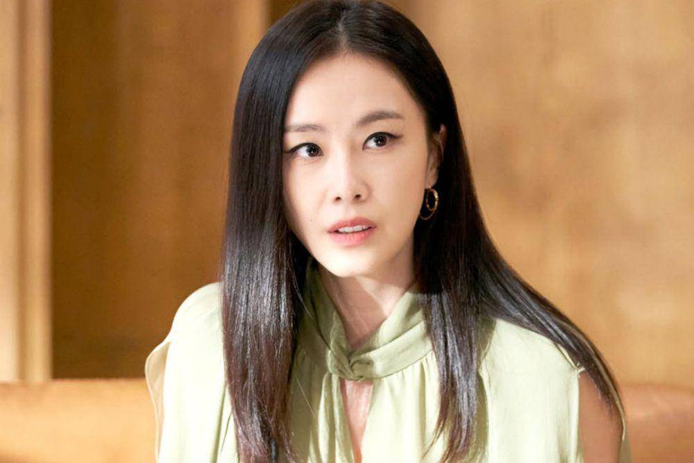 still cut drama Buried Hearts (instagram.com/sbsdrama.official)