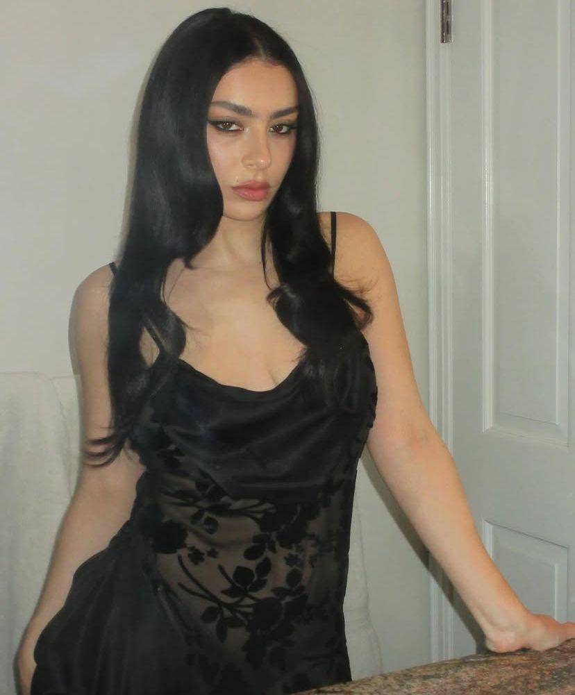 potret Charli XCX (Instagram.com/charli_xcx)