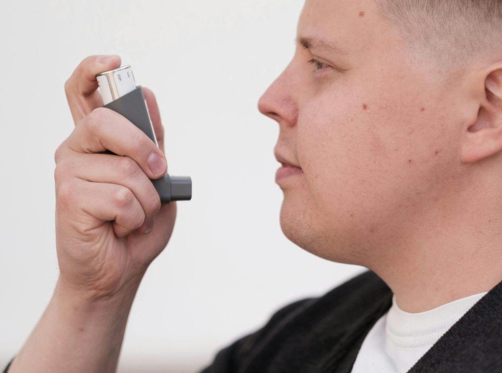 Hukum Menghirup Inhaler saat Puasa, Bolehkah?