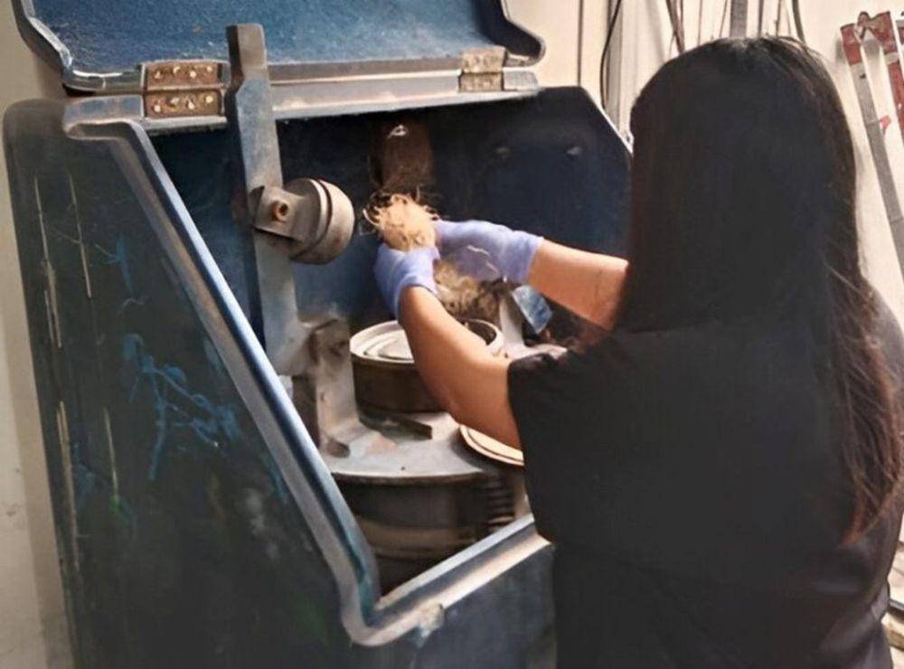 Feber Valentin Br Sembiring, mahasiswa Teknik Fisika, Fakultas Teknik Industri Itera, sukses meneliti nanomaterial berbasis karbon dari tandan kosong kelapa sawit (TKKS). (Dok. Itera).