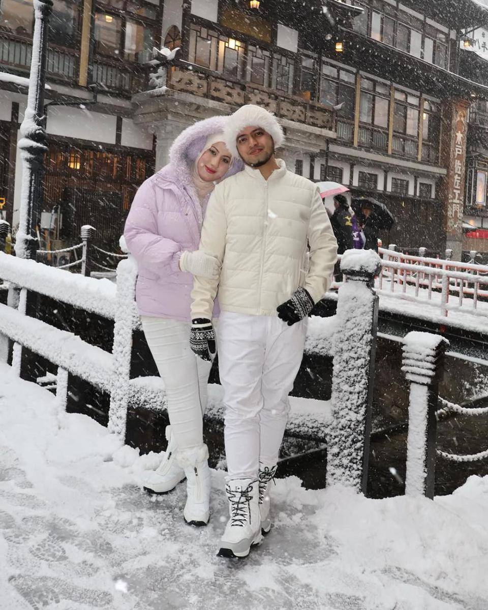 potret Tasyi Athasyia dan suami (instagram.com/tasyiiathasyia)