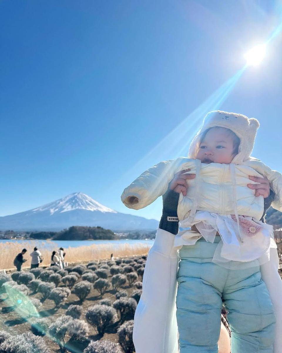 potret keluarga Sabrina Anggraini (instagram.com/sabrinaanggraini)
