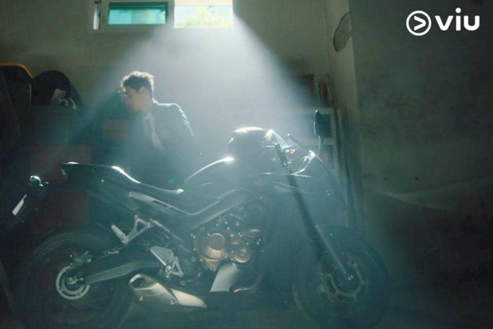 still cut Undercover High School (dok. VIU/Undercover High School)