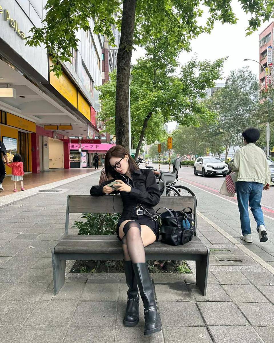 Inspirasi OOTD Cewek Mamba ala Shin Su-hyun (instagram.com/xinsooo)