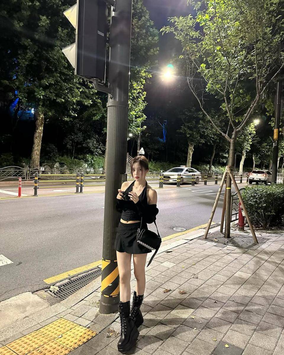 Inspirasi OOTD Cewek Mamba ala Shin Su-hyun (instagram.com/xinsooo)
