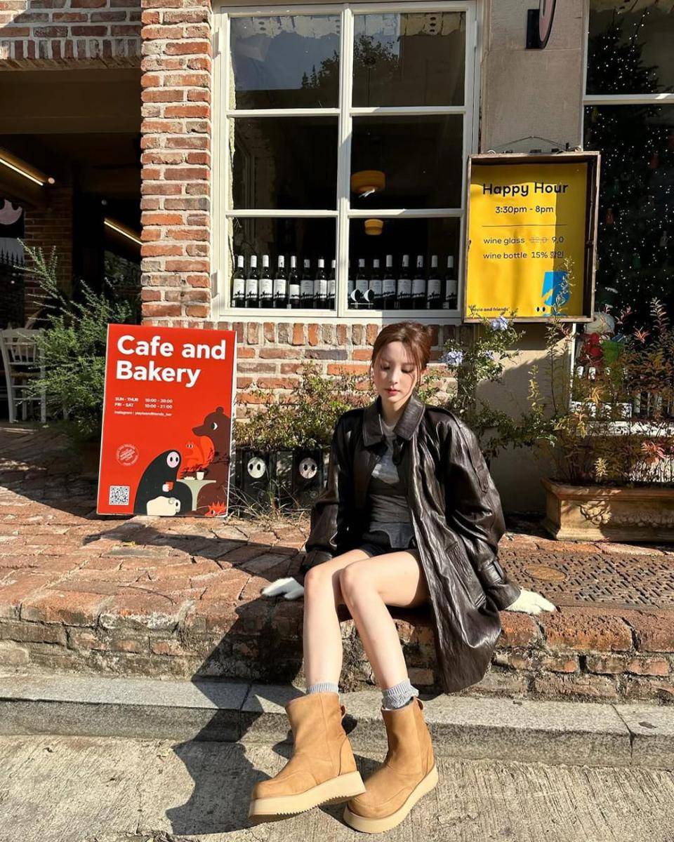 Inspirasi OOTD Cewek Mamba ala Shin Su-hyun (instagram.com/xinsooo)