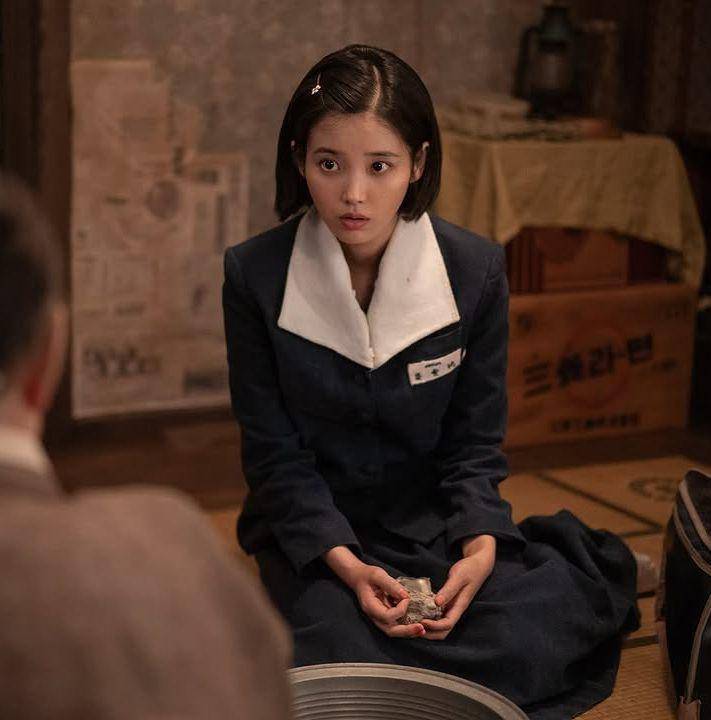 Potret IU (instagram.com/etflixkr)