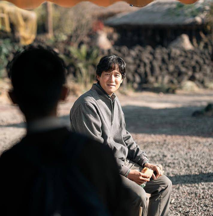 Potret Park Hae Joon (instagram.com/etflixkr)
