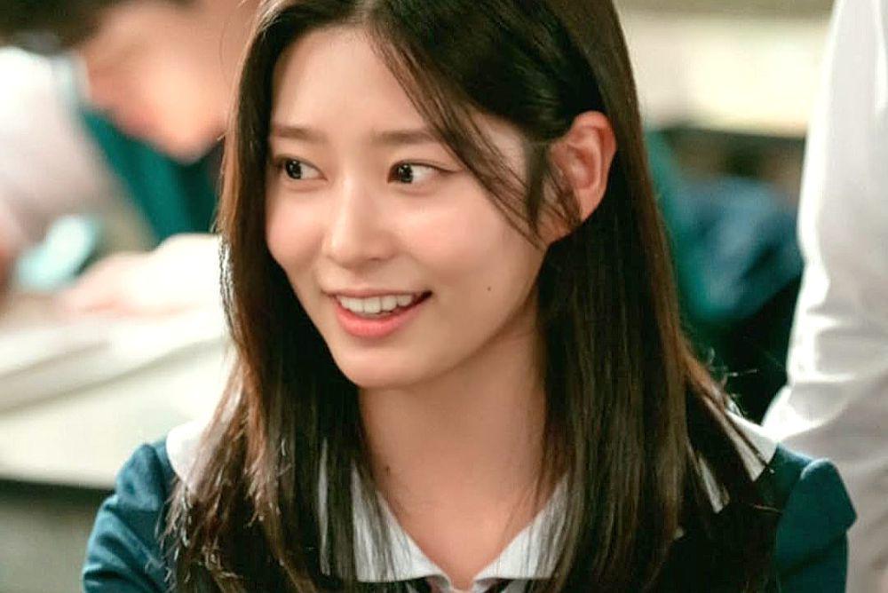 8 Penderitaan Lee Ye Na di Undercover High School, Dituntut Sempurna!