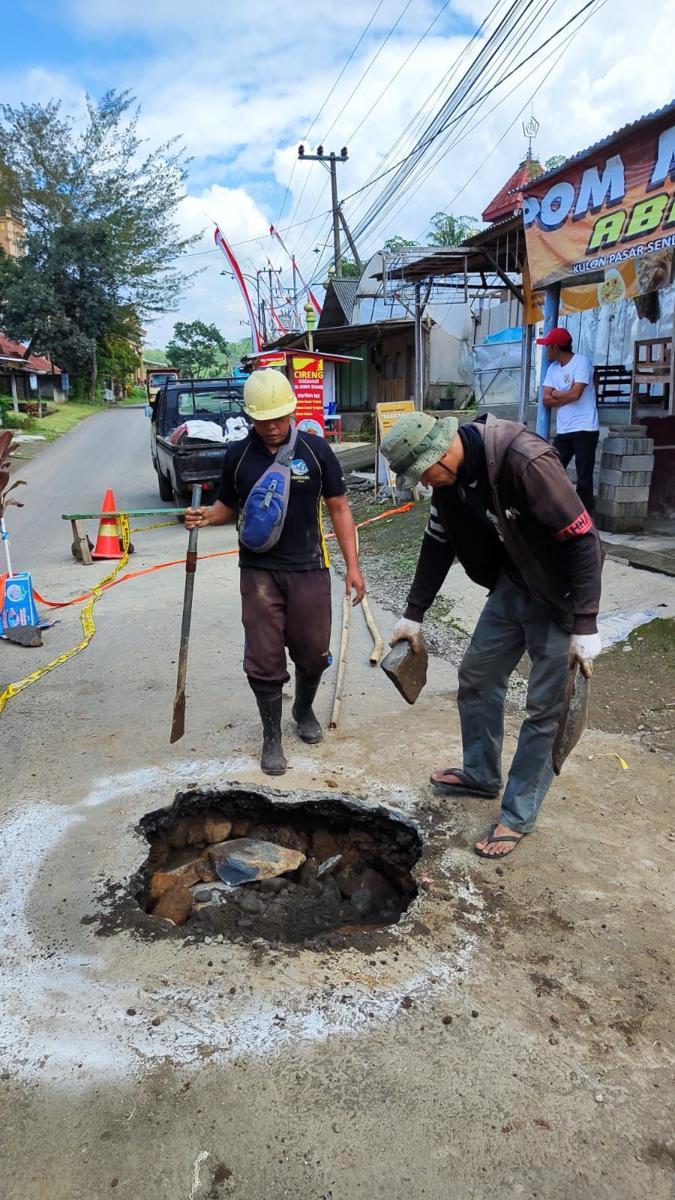 Dinas PUPR Tulungagung Tutup Sementara Lubang Misterius
