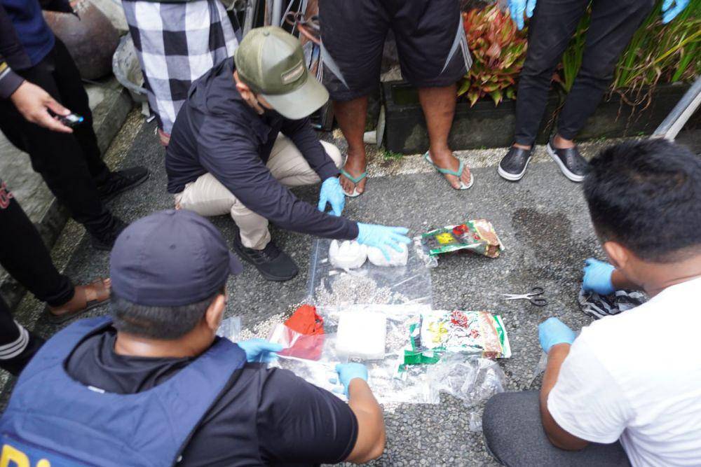 Tersangka narkotika yang diamankan BNNP Bali (Dok.IDN Times/BNNP Bali)
