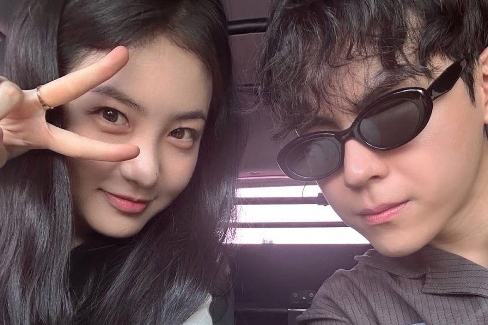 7 Potret Kim Do Hoon dan Shin Ye Eun di Balik Our Village Puppy