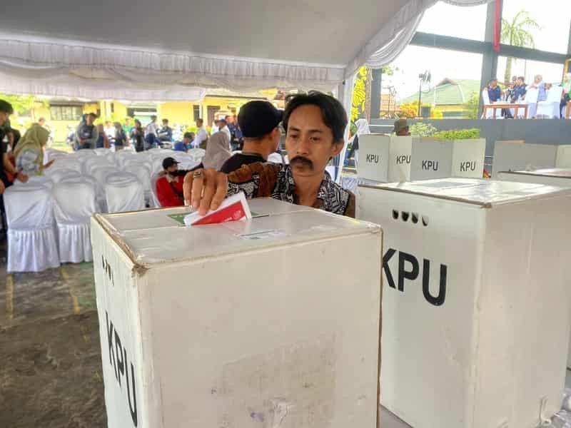 KPU Kalsel Ambil Alih PSU Banjarbaru setelah Komisioner KPU Dipecat
