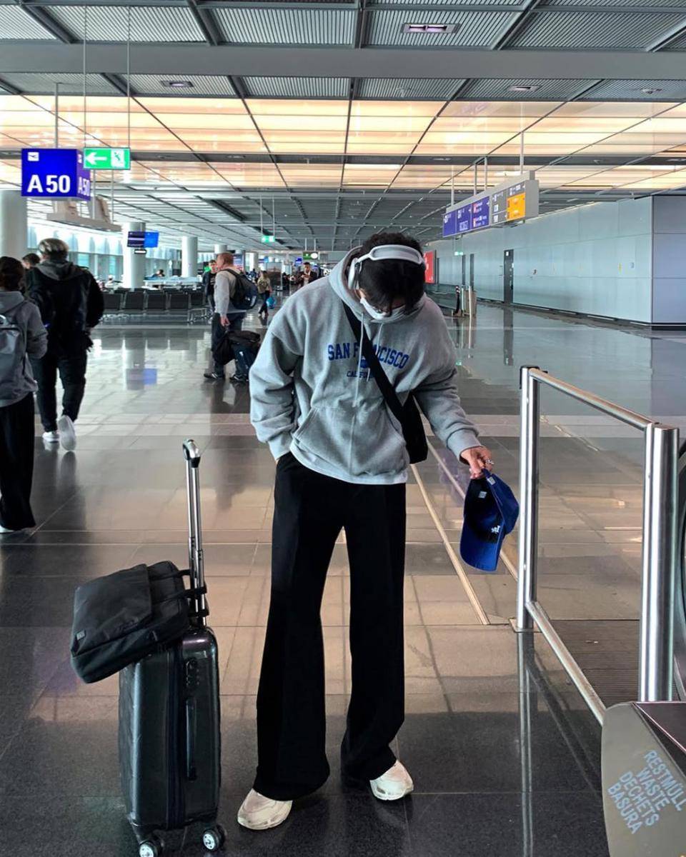 airport fashion untuk pria (instagram.com/leehk.k)