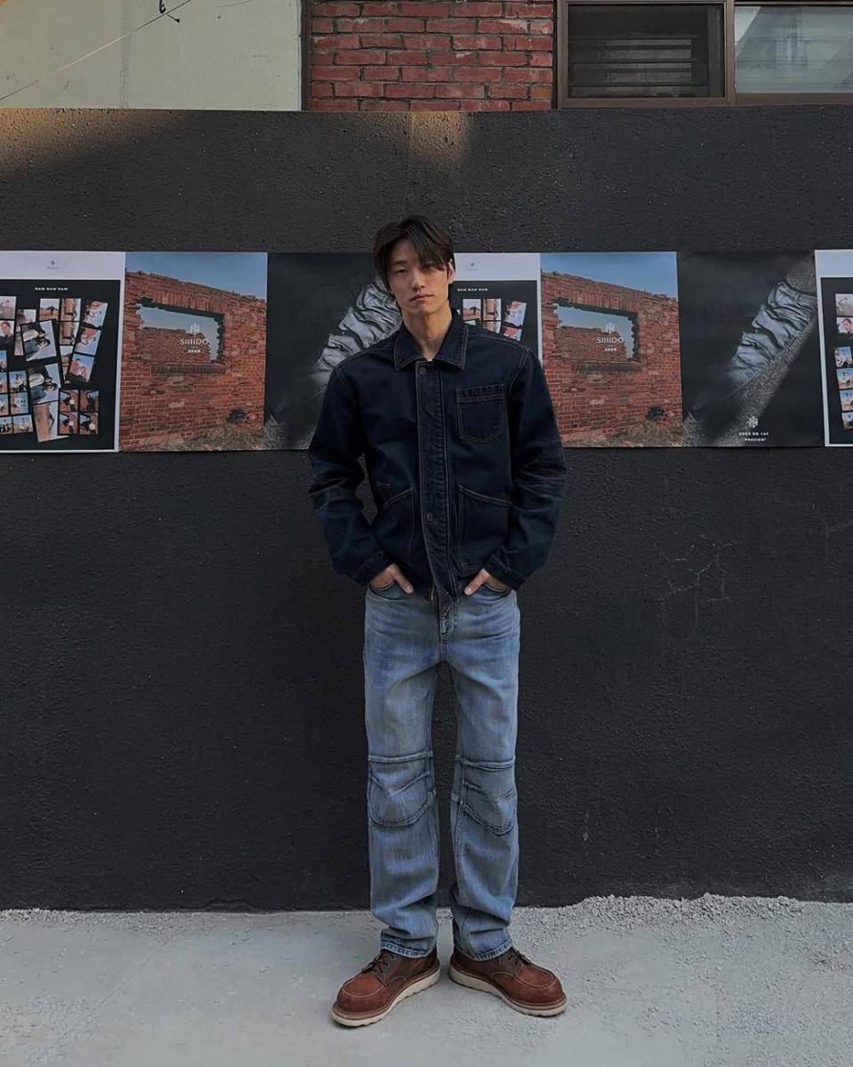 ilustrasi denim on denim style (instagram.com/siiiido)