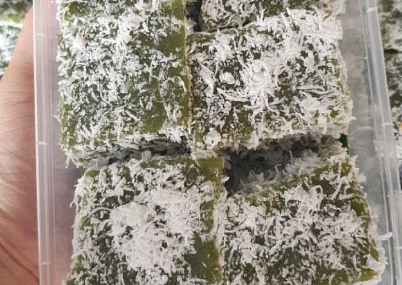 Kue Yet Yet Khas Bangka Belitung (instagram.com/@aneka_cemilan_pgk)