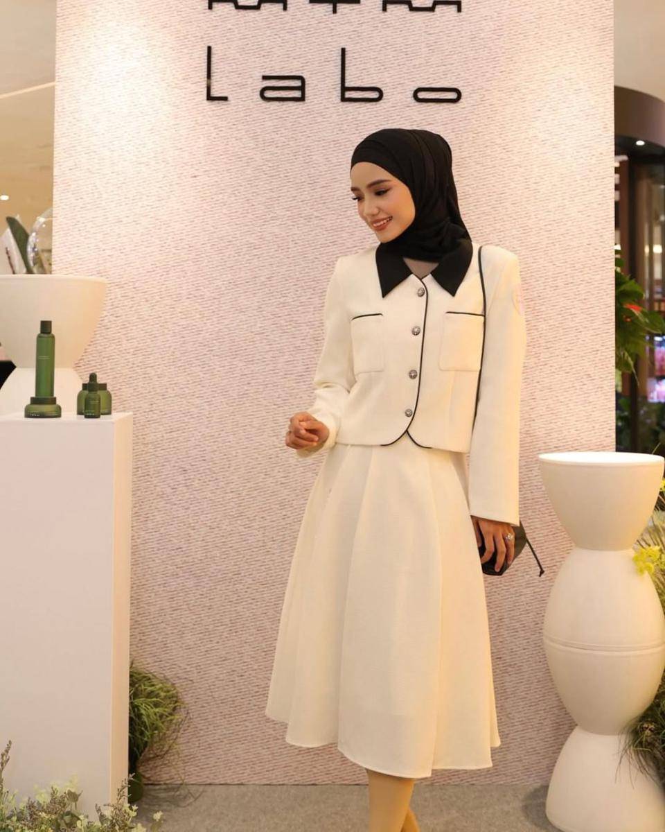 potret ide outfit buka bersama ala Ummi Nazeera (instagram.com/umminazeera)
