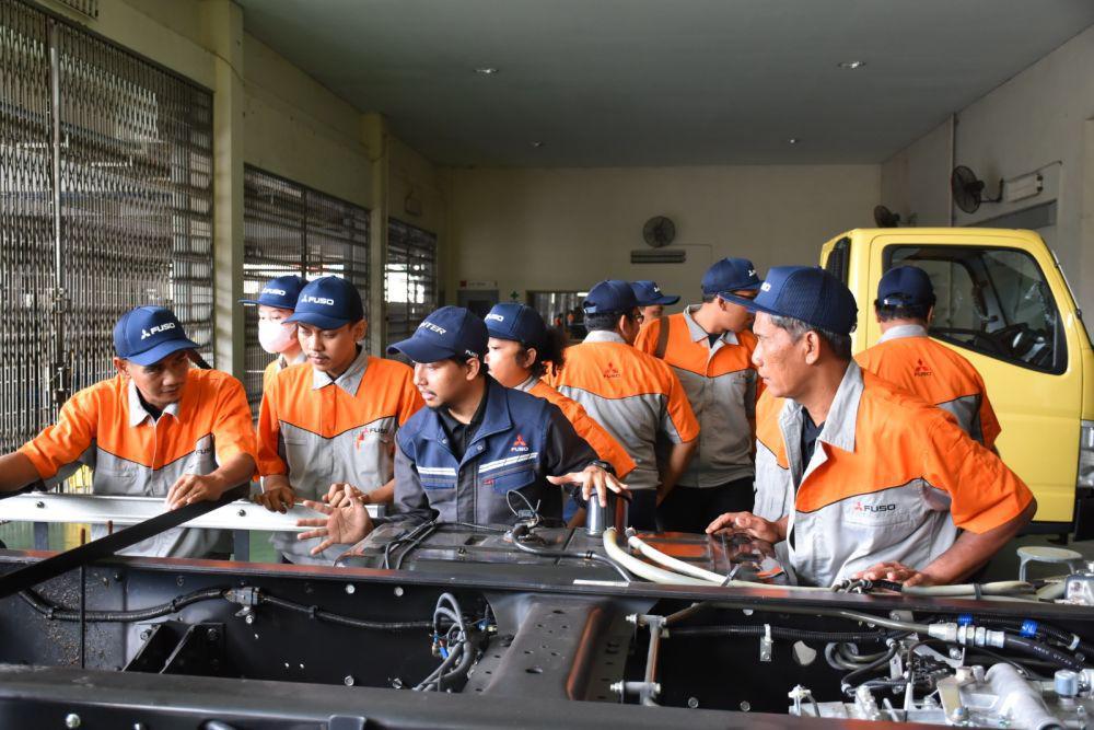 Mitsubishi Fuso Beri Pelatihan Khusus untuk Konsumen Fleet