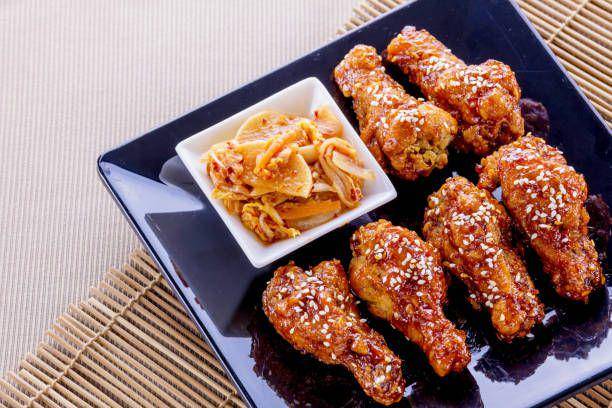 Ilustrasi ayam bumbu khas Korea. (istockphoto.com)