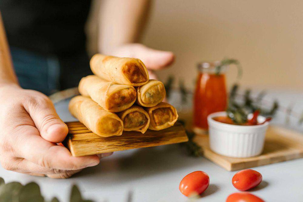 Ilustrasi lumpia goreng (pexels.com/RDNE Stock project)
