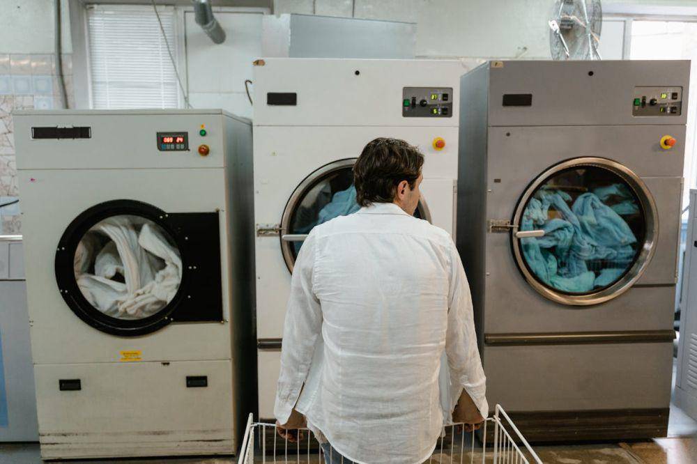 ilustrasi usaha laundry (pexels.com/Tima Miroshnichenko)