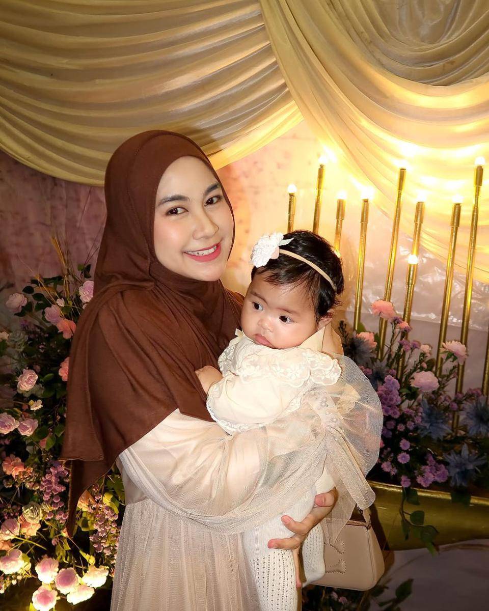 potret Anisa Rahma dan buah hati (instagram.com/anisarahma_12)