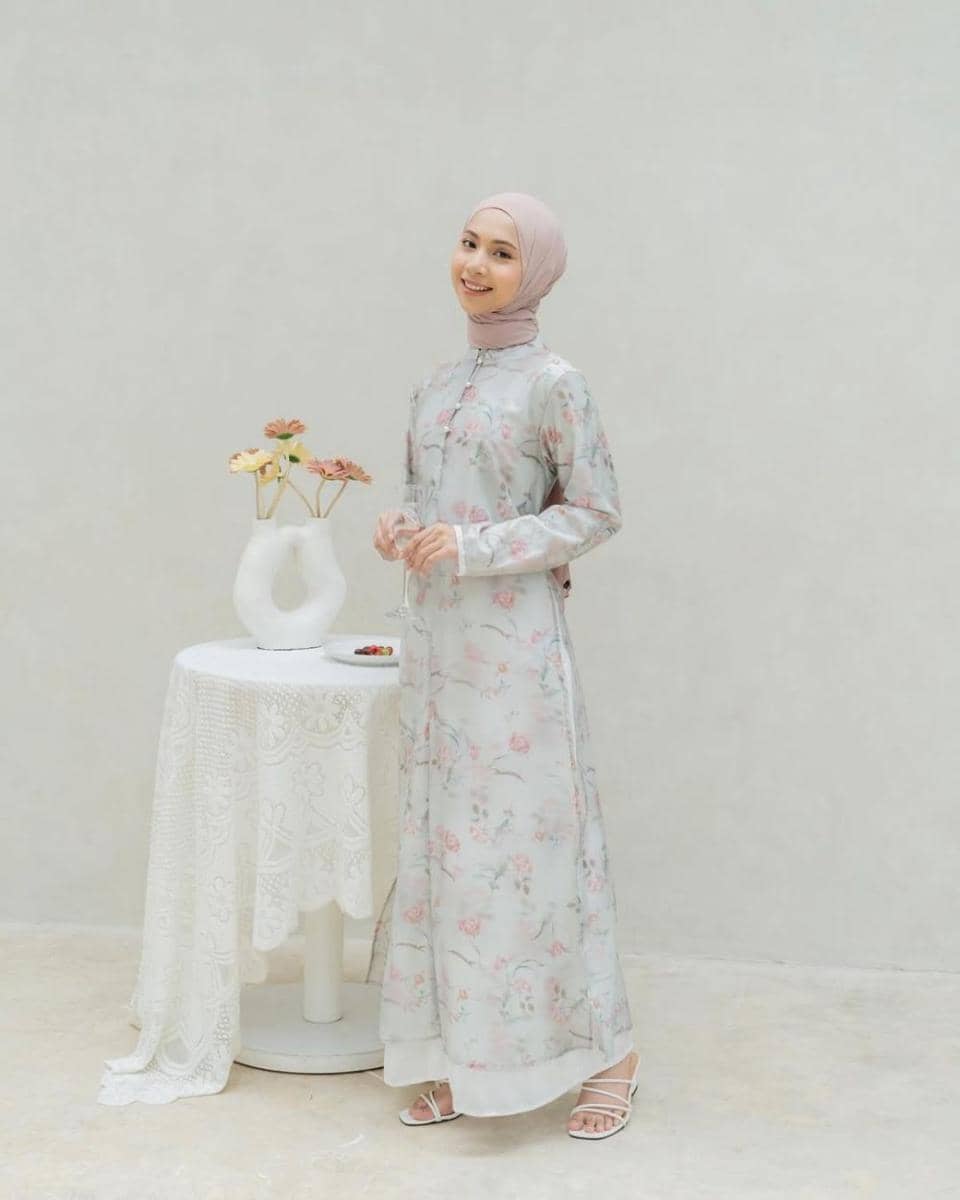 Gamis Muslim untuk Lebaran 2025 (instagram.com/caylin.co)
