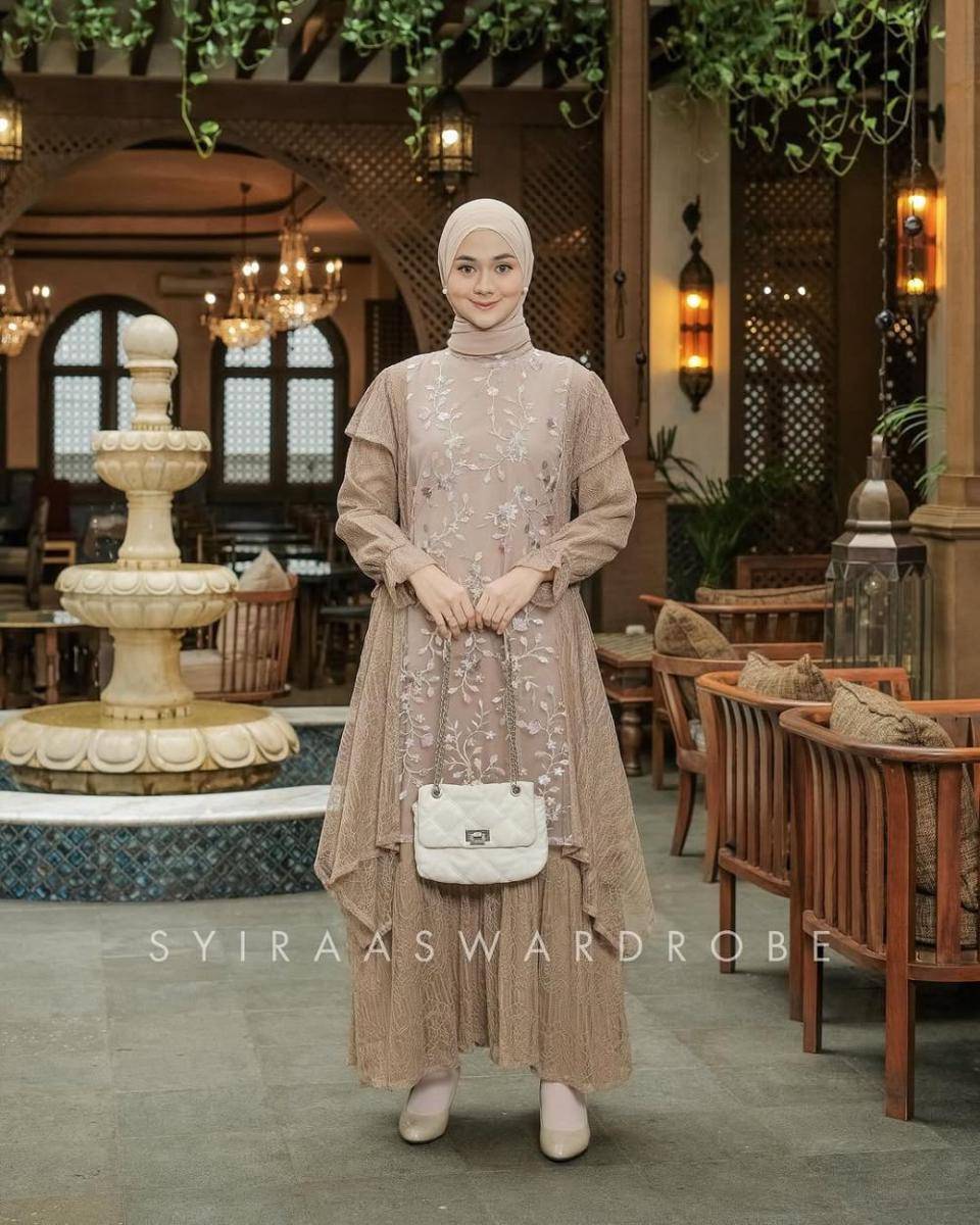 Koleksi baju muslim untuk Lebaran 2025 (instagram.com/syiraaswardrobe)