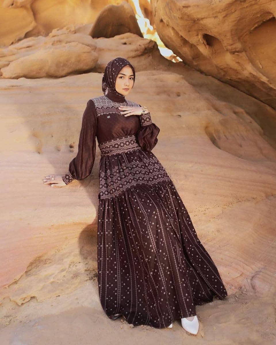 Gamis Muslim untuk Lebaran 2025 (instagram.com/chanteofficial.id)