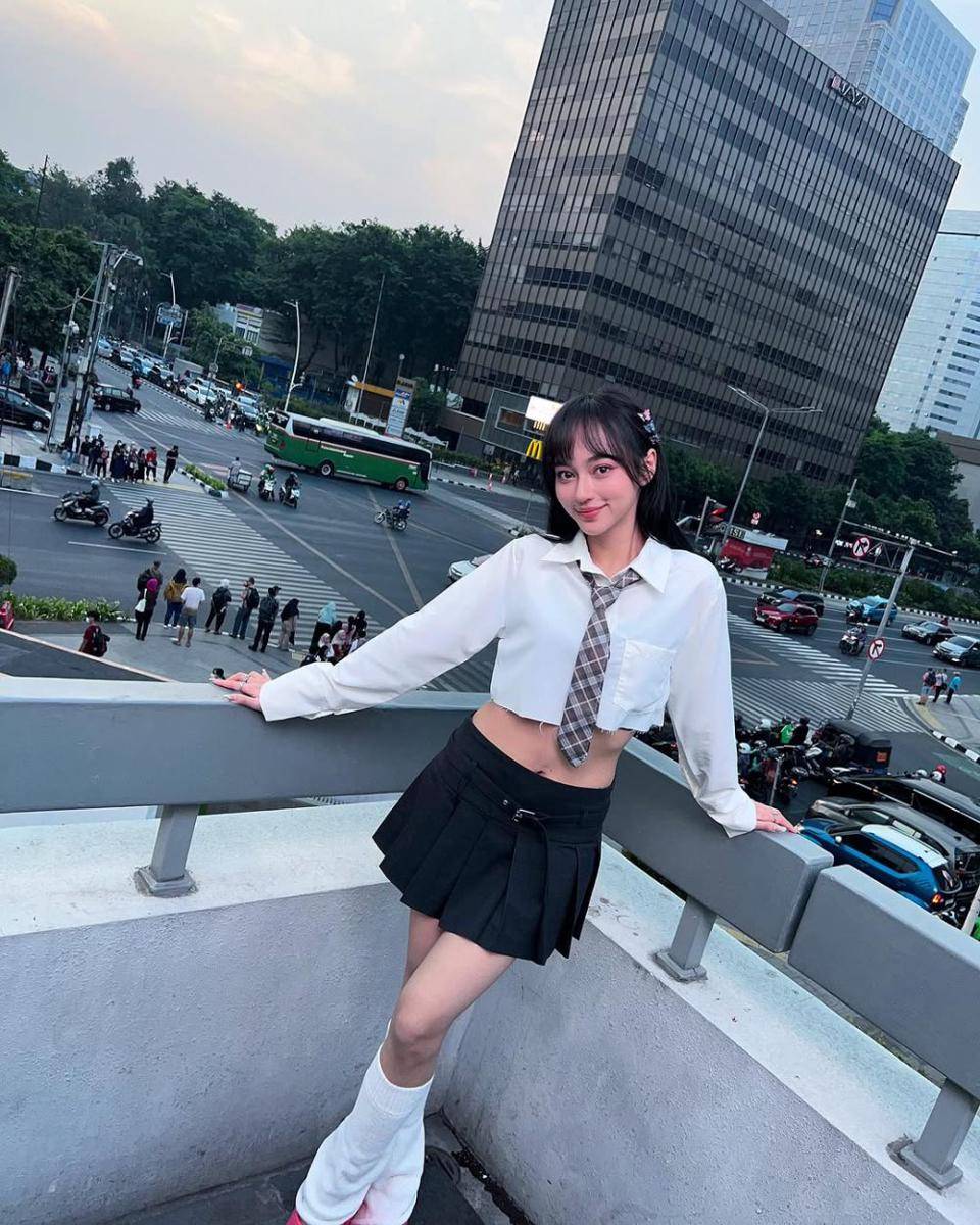 Indahkus (instagram.com/indahkus_)