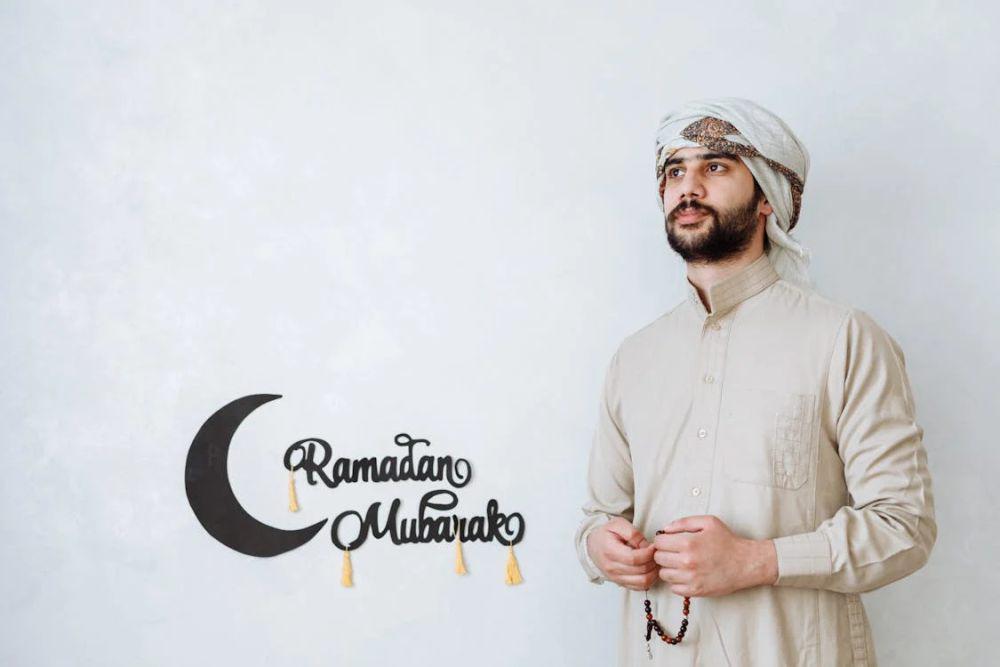 5 Tips Biar Ibadah Makin Khusyuk selama Ramadan, Coba, yuk!
