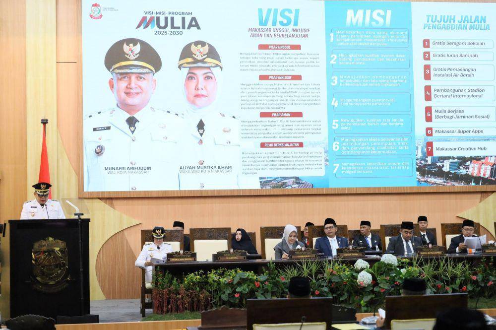 Serah terima jabatan Wali Kota Makassar dari M. Ramdhan 'Danny' Pomanto kepada Munafri Ariduddin, Senin (3/3/2025). (Dok. Istimewa)
