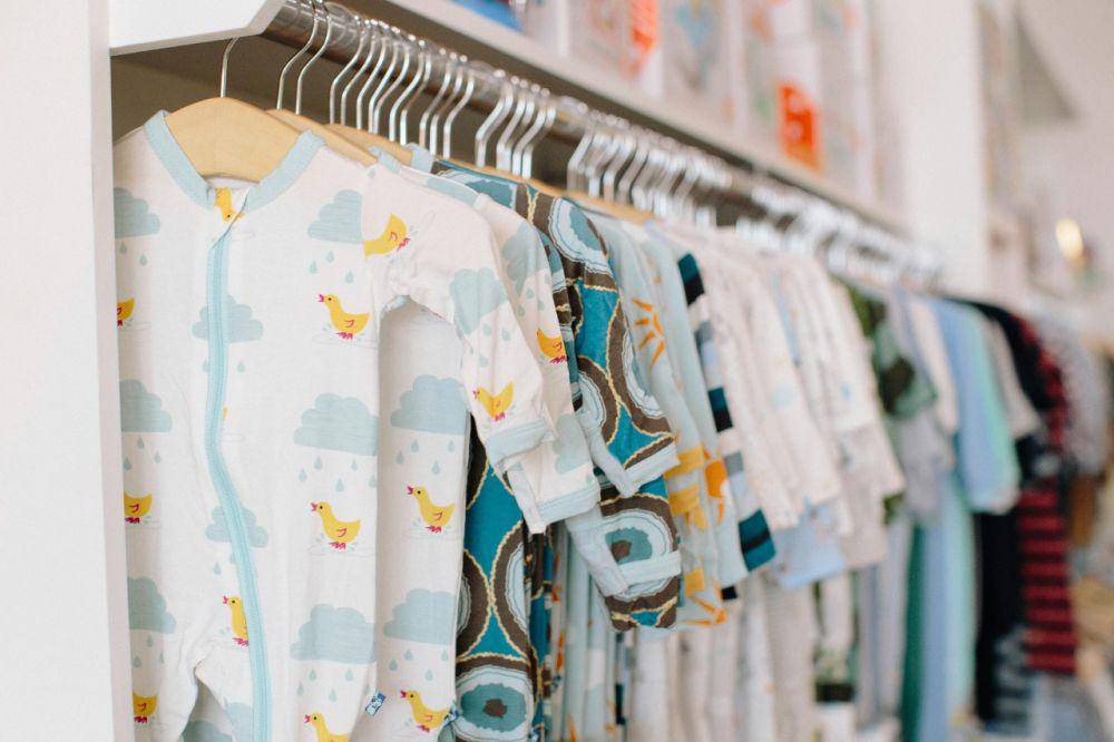 Ilustrasi baju lebaran anak lucu (unsplash.com/@thenixcompany)