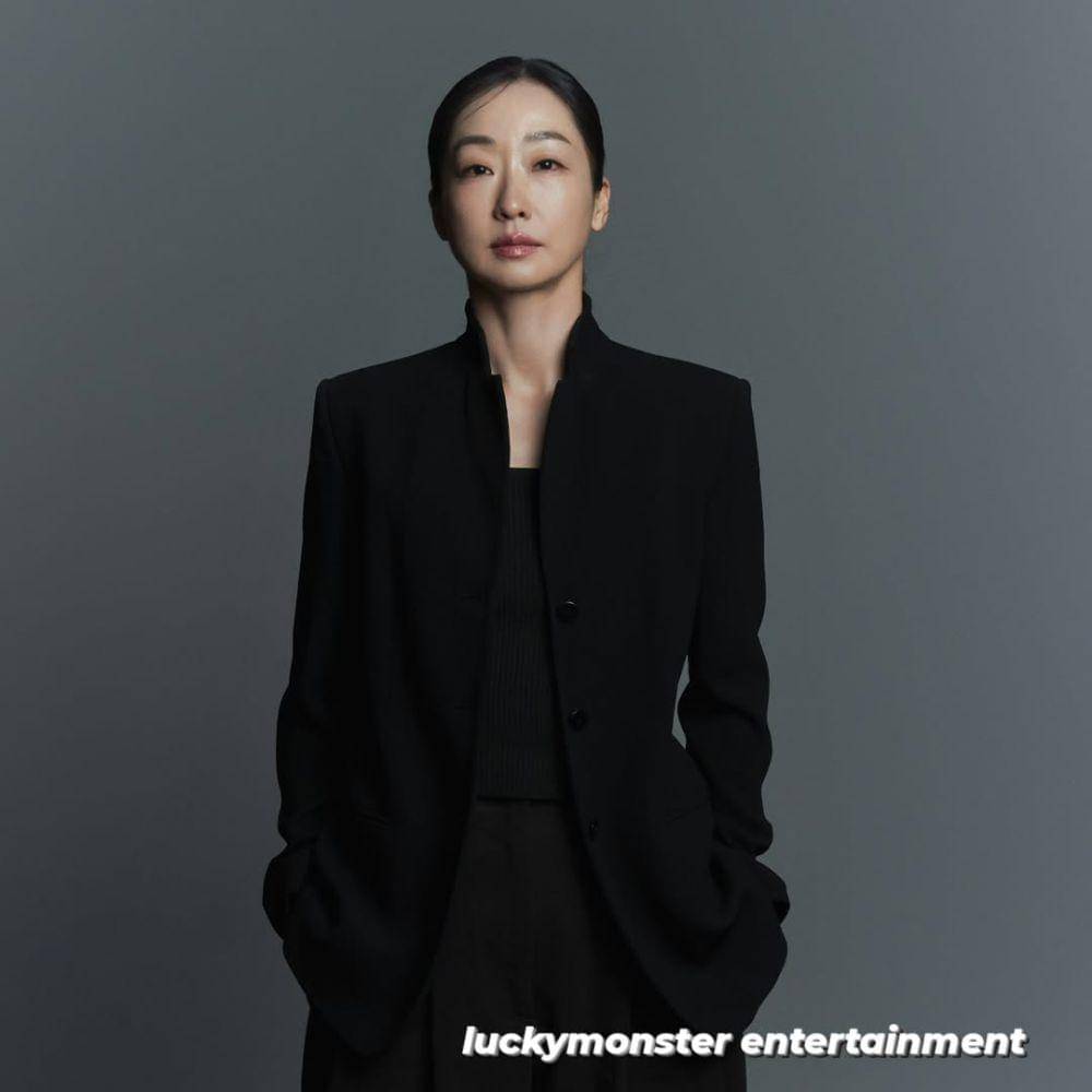 Woo Jung Won (instagram.com/luckymonster_ent)