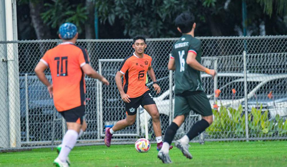 7 Potret Seleb Tetap Olahraga Meski Sedang Berpuasa, Bugar!