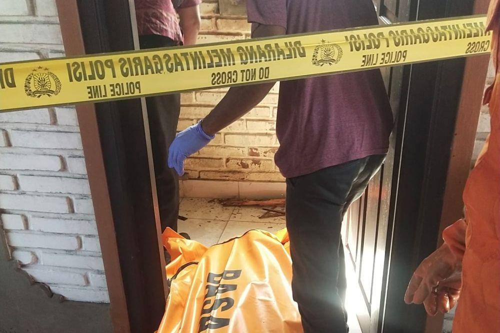 Ada Orang Misterius Sebelum Penemuan Mayat WNA dalam Tandon