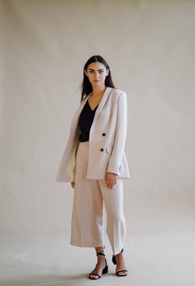 Inspirasi Modest Fashion (freepik.com/bristekjegor)