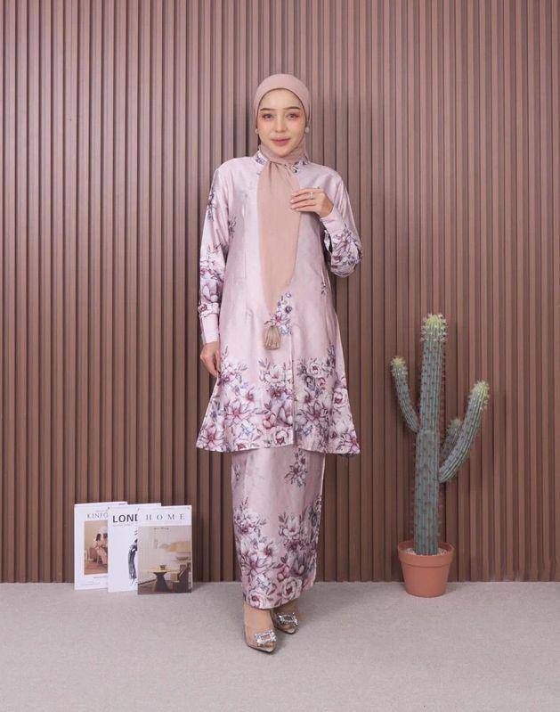 Rekomendasi Baju Kurung untuk Lebaran 2025 (shopee.co.id/FAMYS Official Shop)