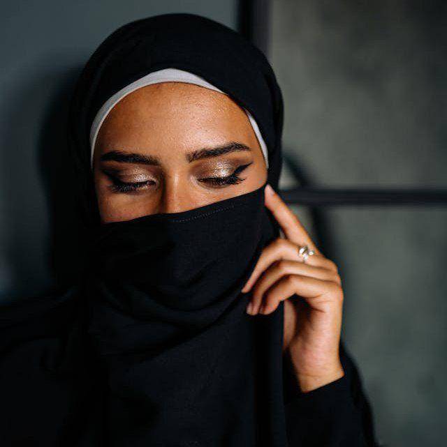 ilustrasi wanita muslim (Pexels.com/Yan Krukau)