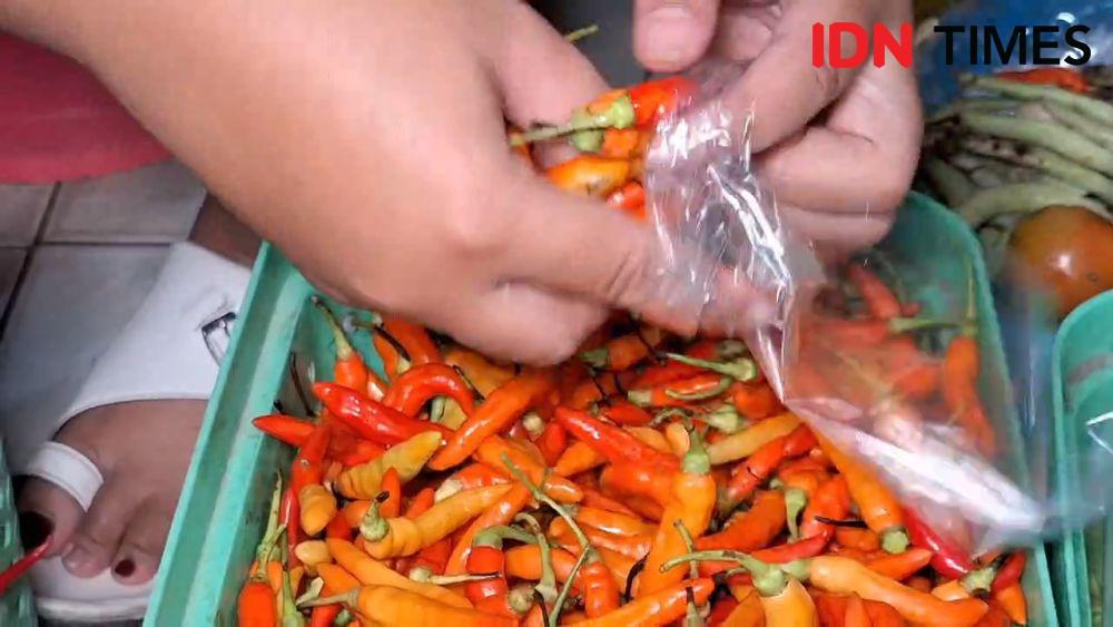 Harga Cabai Rawit Melonjak, Warga Ngawi Pilih Beli Eceran