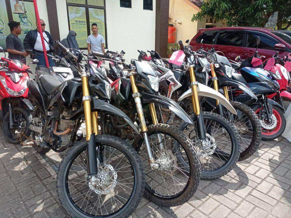 Motor curian yang dikirimkan ke Pulau Bintan (IDN Times/Putra Gema Pamungkas)