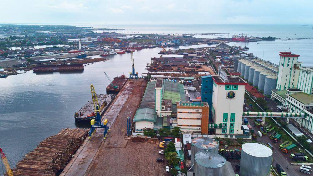 Kawasan terminal logistik di kompleks Pelabuhan Tanjung Emas Semarang. (IDN Times/Dok Humas Pelindo Subholding Tanjung Emas)