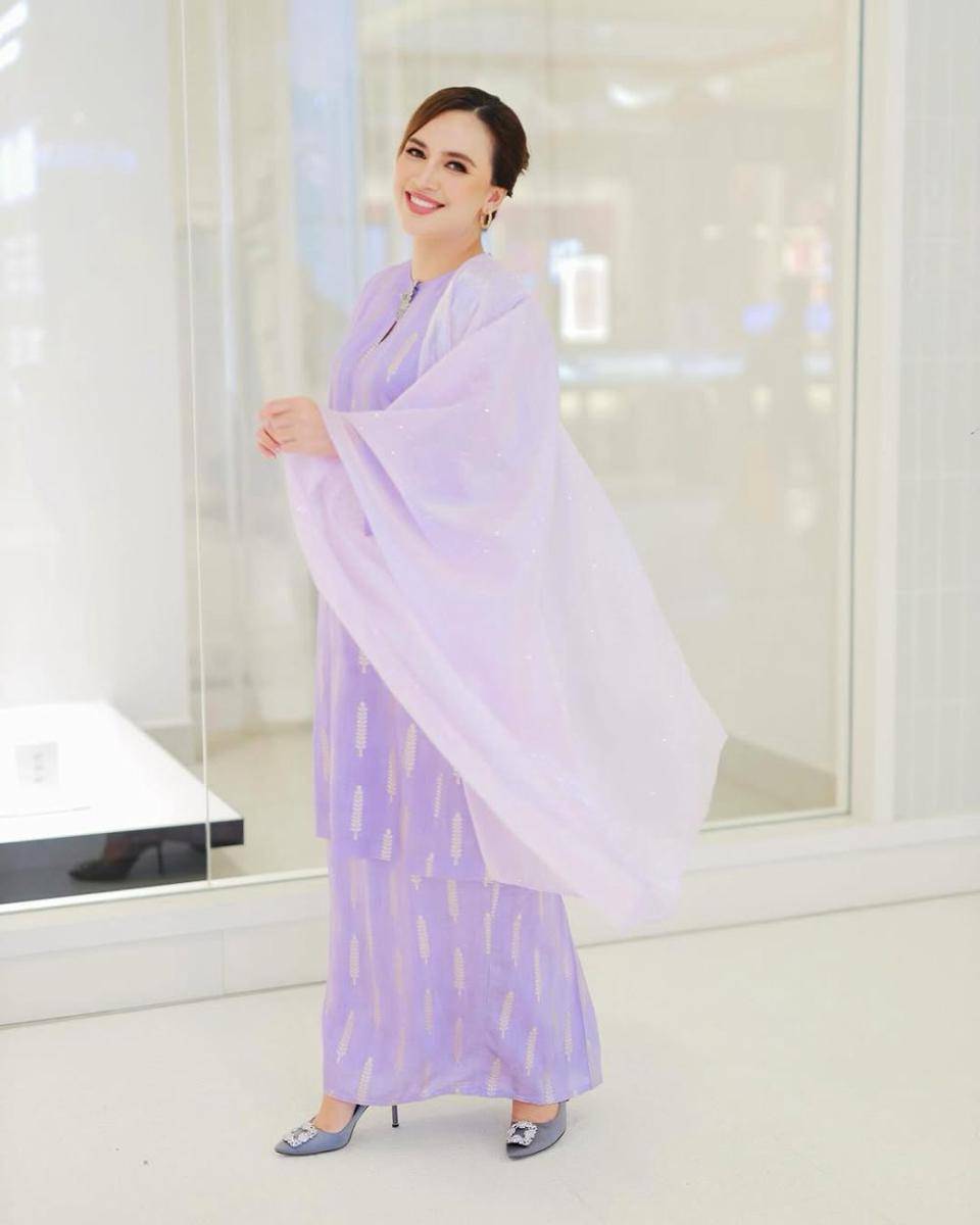 potret ide busana klasik Melayu ala Diana Danielle (instagram.com/dianadanielleb)